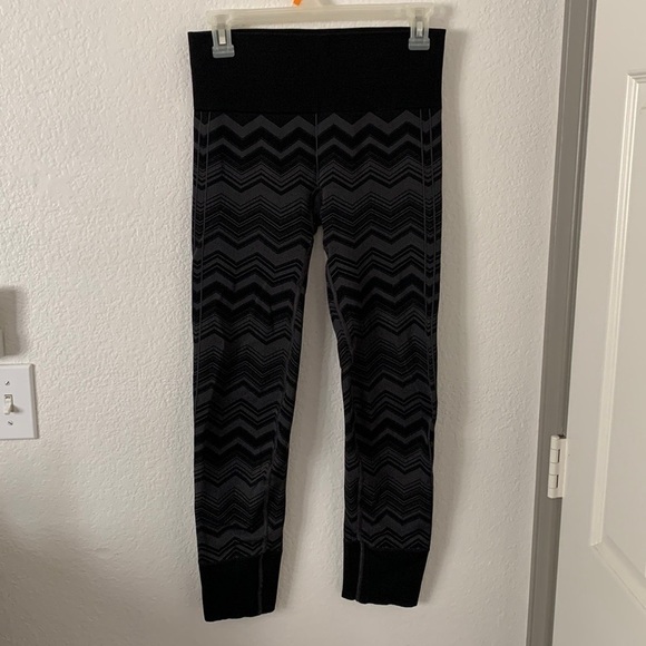 Lululemon Leggings - Picture 2 of 9